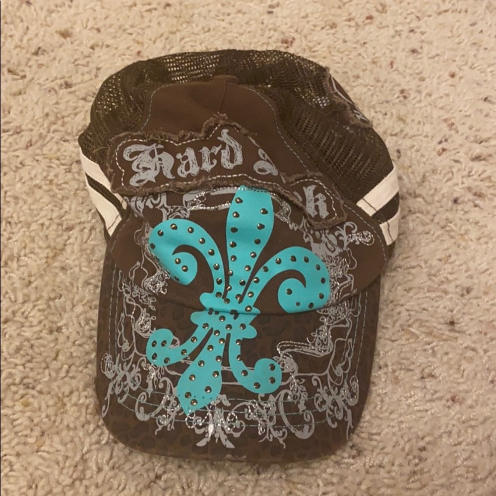 Hard rock hat